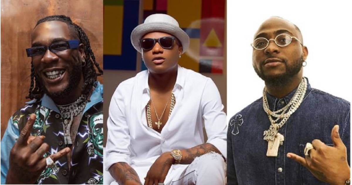 Wizkid Declares Undying Love For Davido And Burna Boy On Stage (VIDEO)